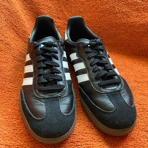 Adidas Sambas Black Leather Sneakers sz 7